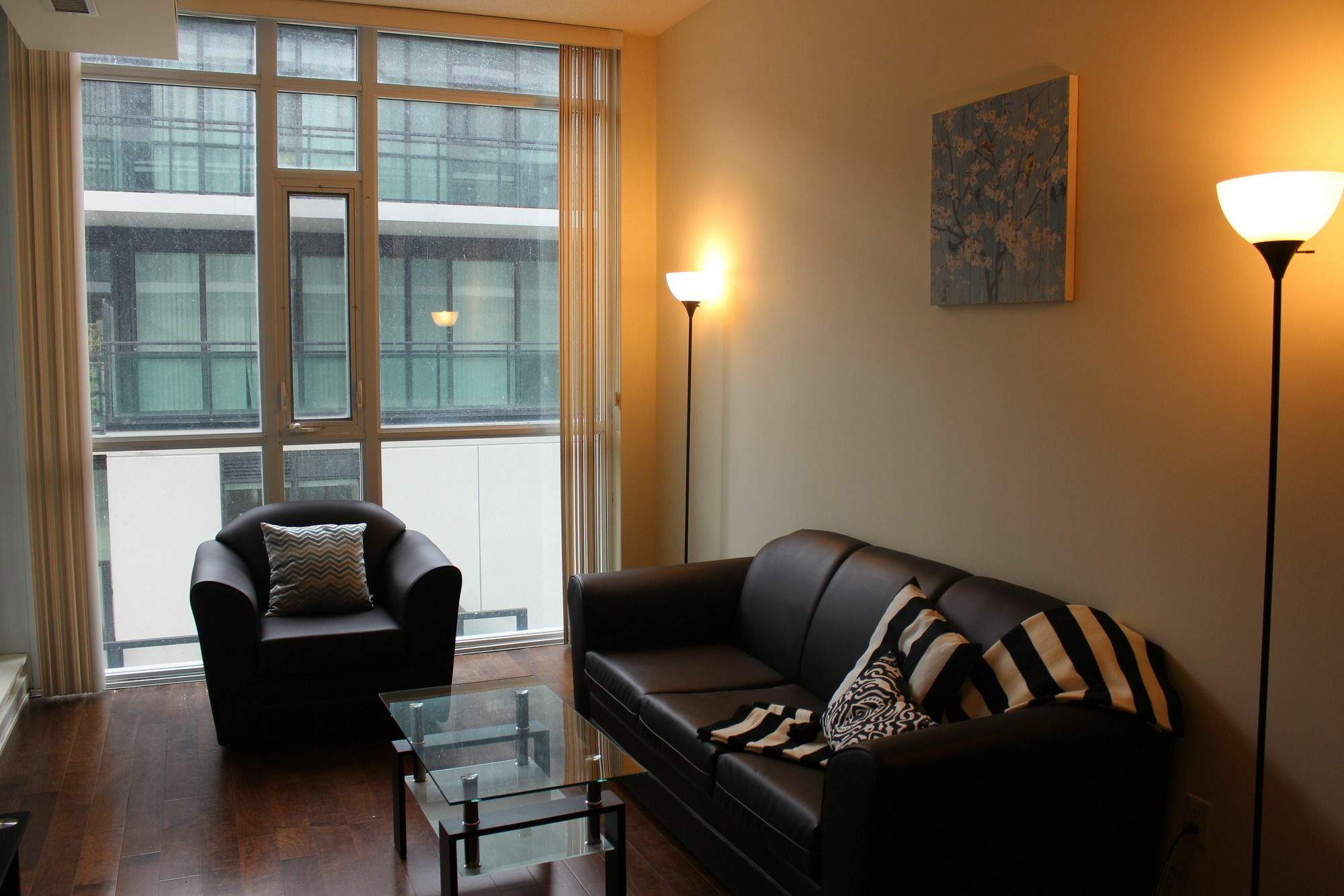 Custom Luxury Suite - By Elite Suites Mississauga Dış mekan fotoğraf