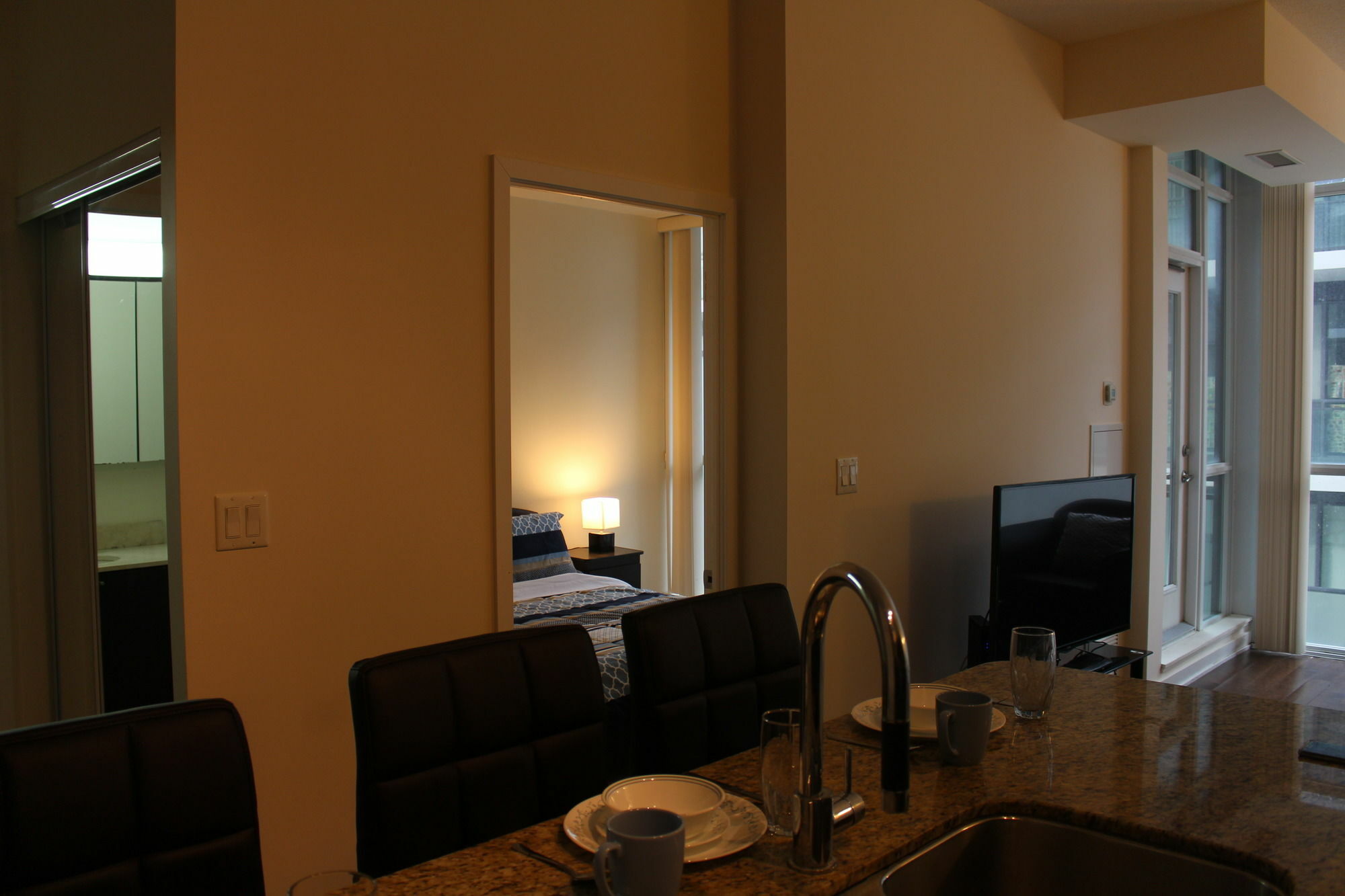 Custom Luxury Suite - By Elite Suites Mississauga Dış mekan fotoğraf