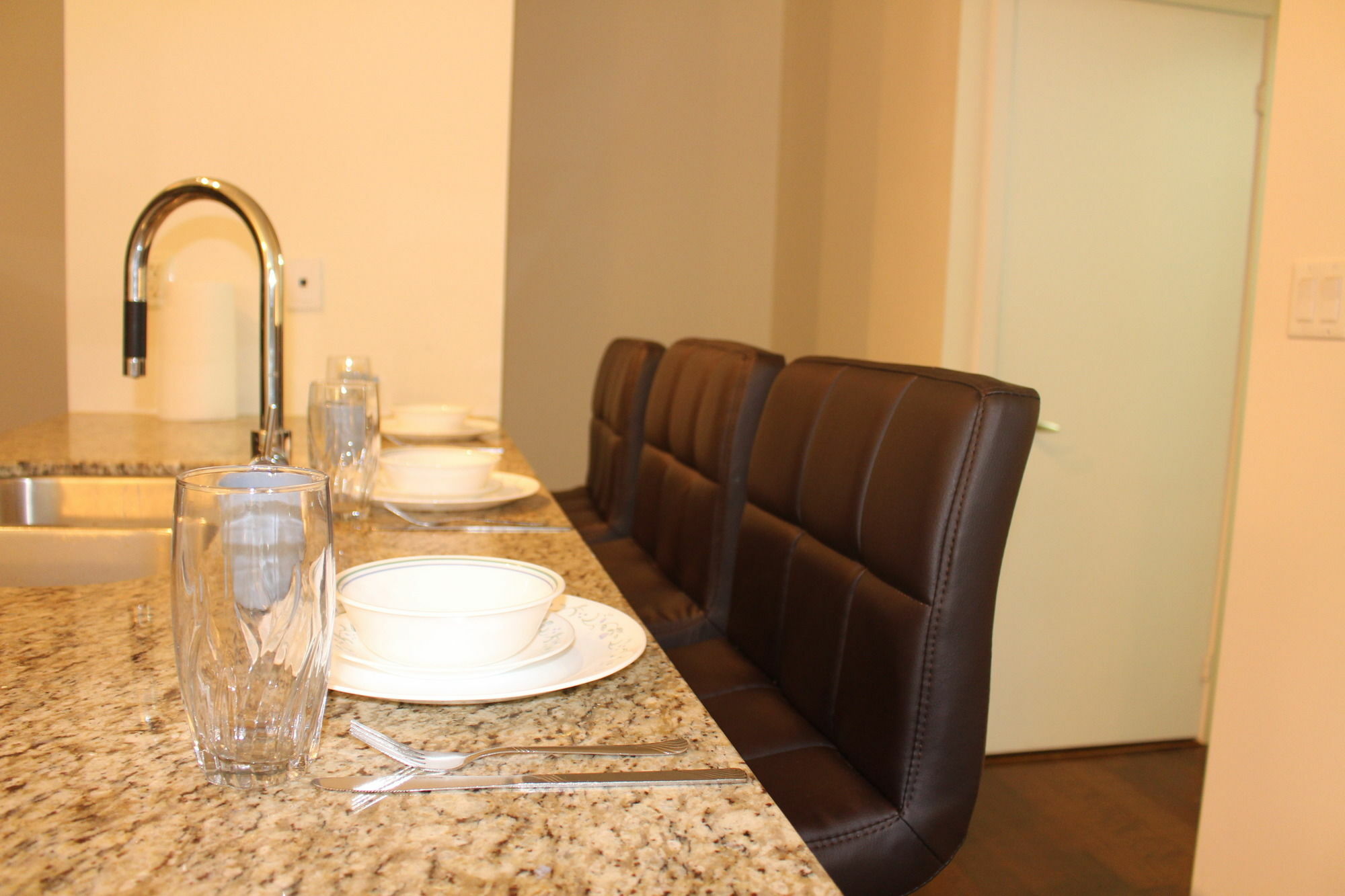 Custom Luxury Suite - By Elite Suites Mississauga Dış mekan fotoğraf